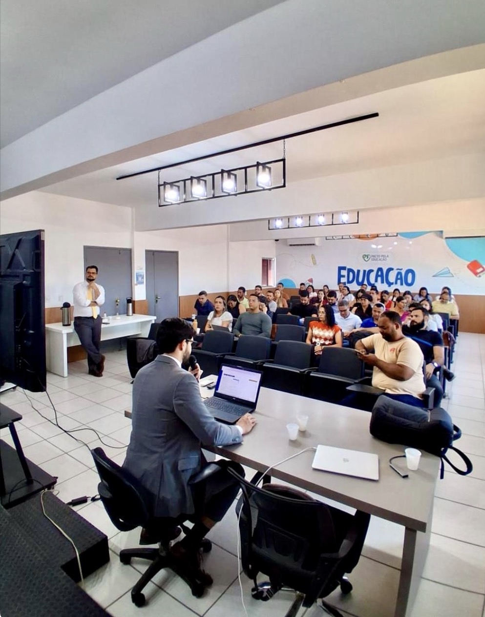 Servidores municipais participam de treinamento presencial para implantação da plataforma Prática Pública em Coruripe.